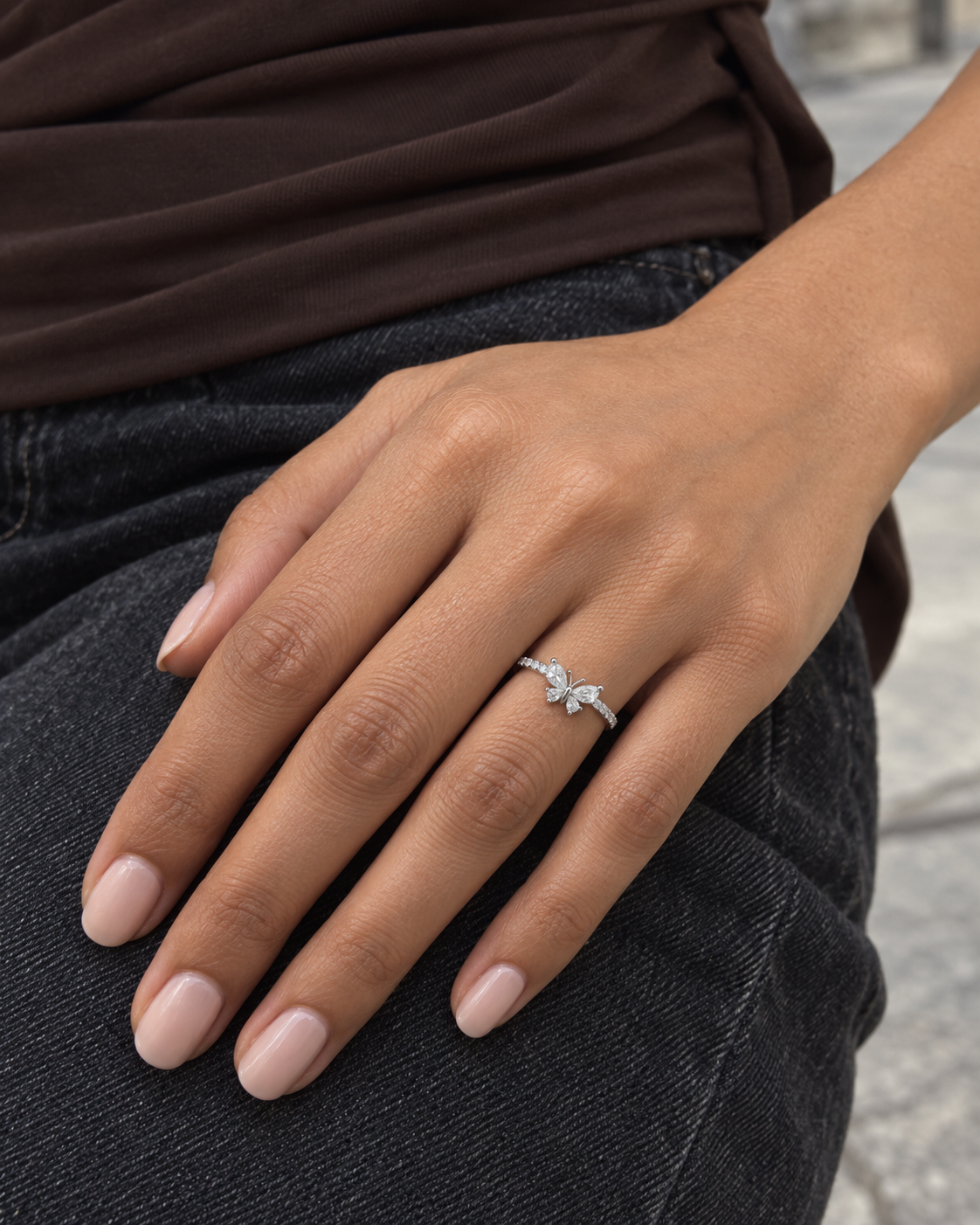 Nocturne Cluster Ring - Close hand