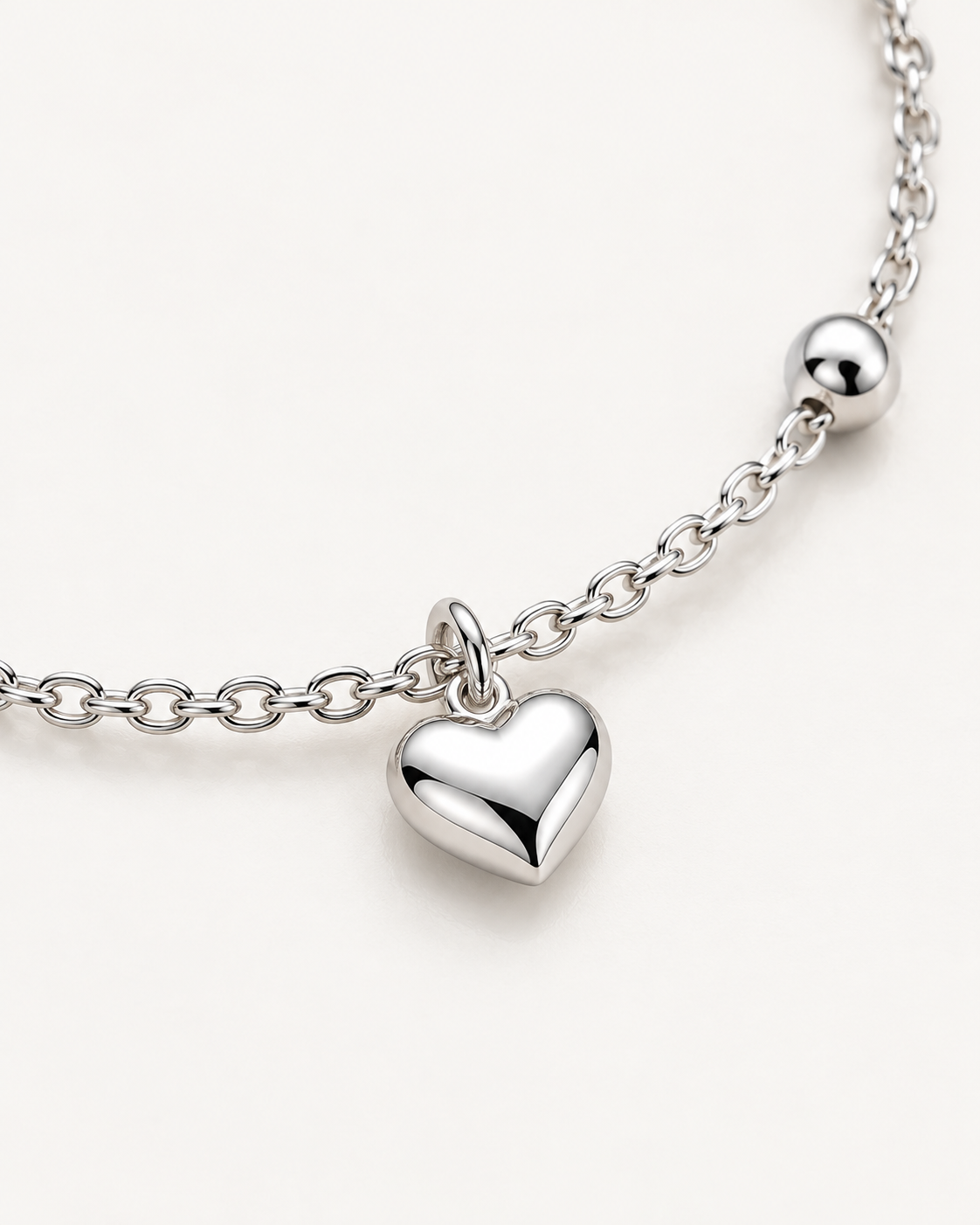 Puffed Heart Bracelet — construction detail