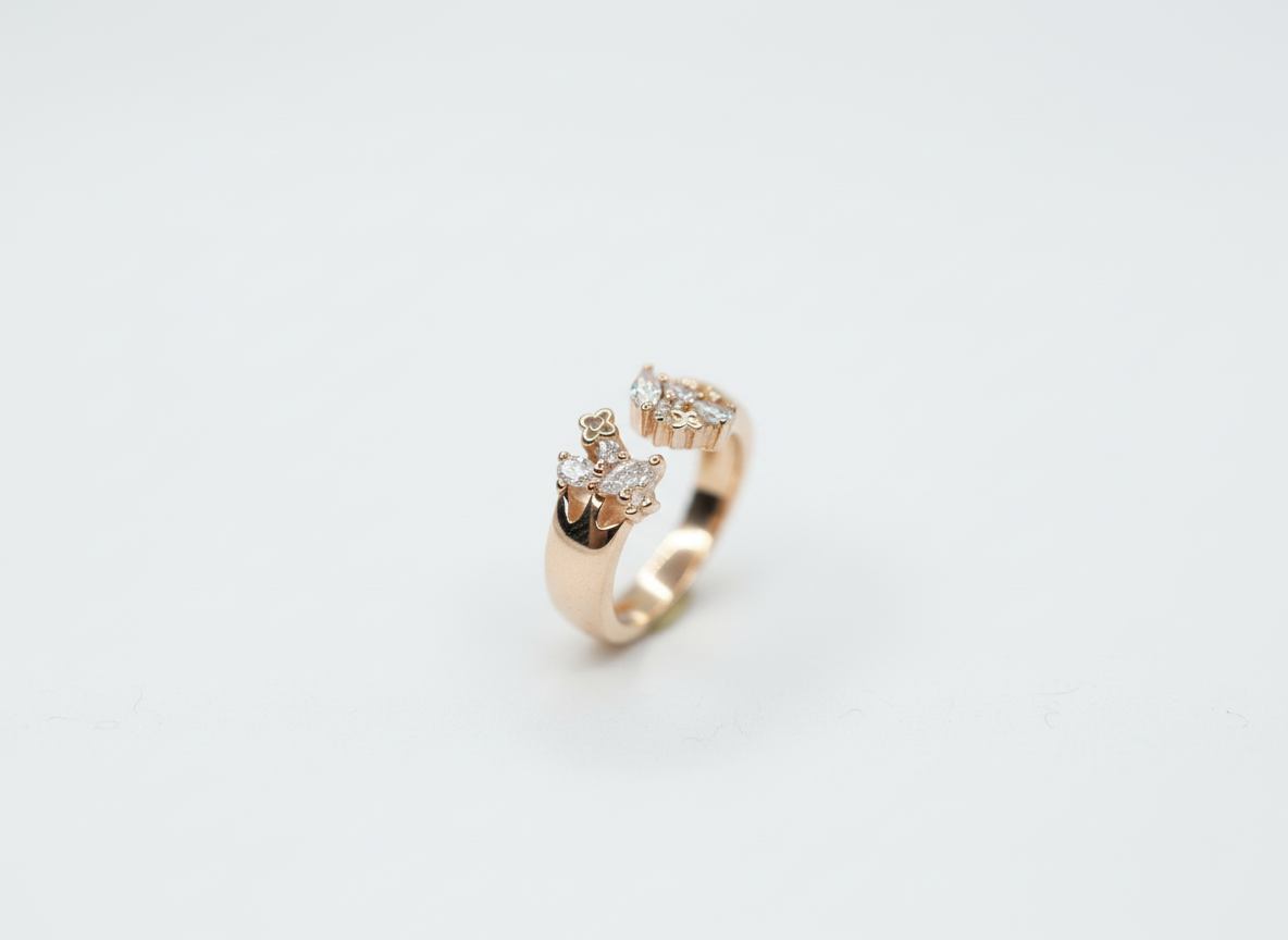 The smooth, polished rose gold back shank of the Aurelia open ring band, highlighting its comfortable fit.