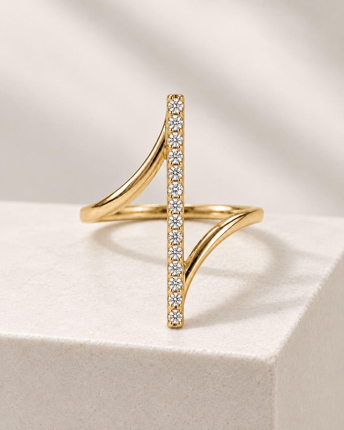 Vertical Bar Ring - Design-led creative