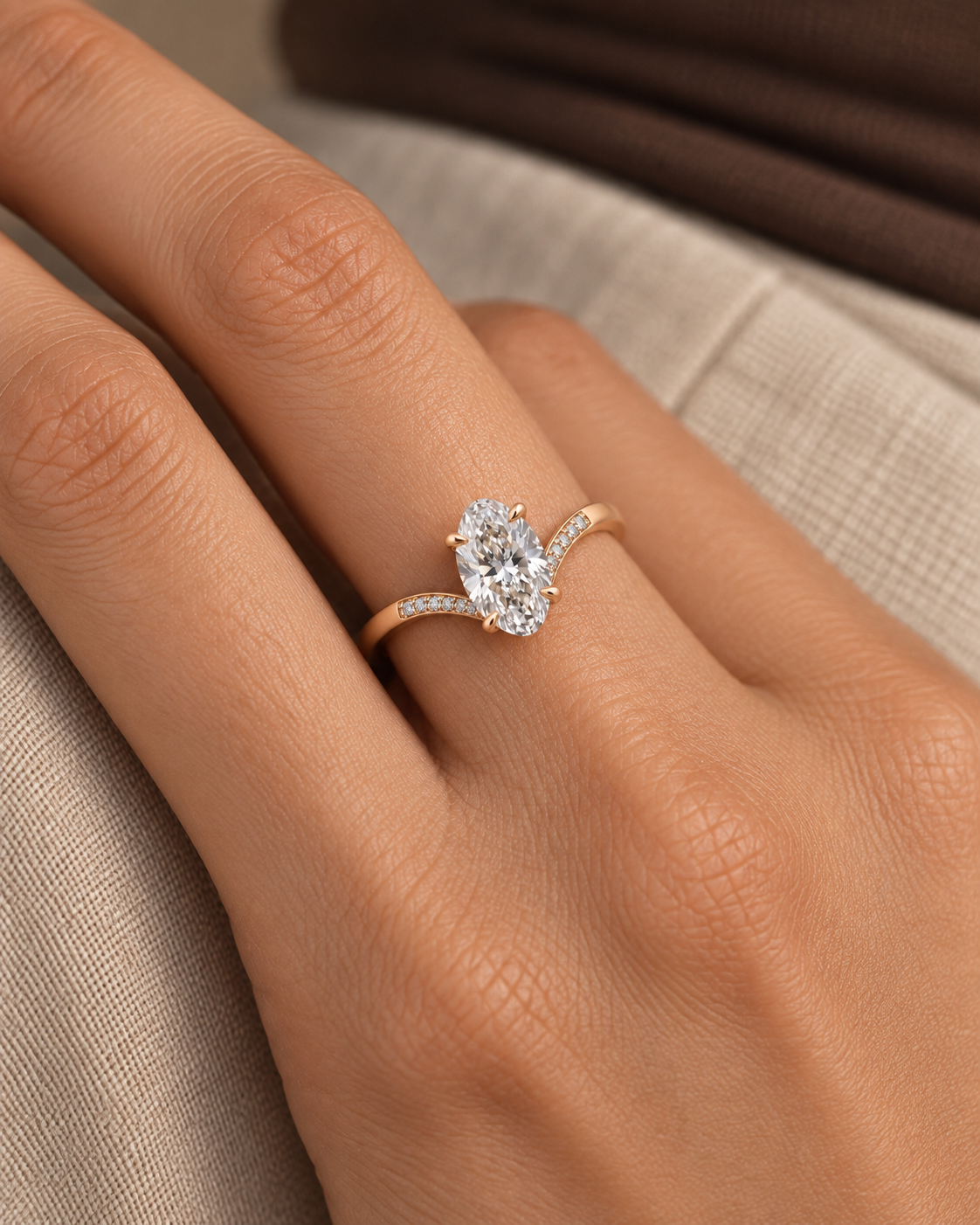 Angled Oval Ring - Close hand