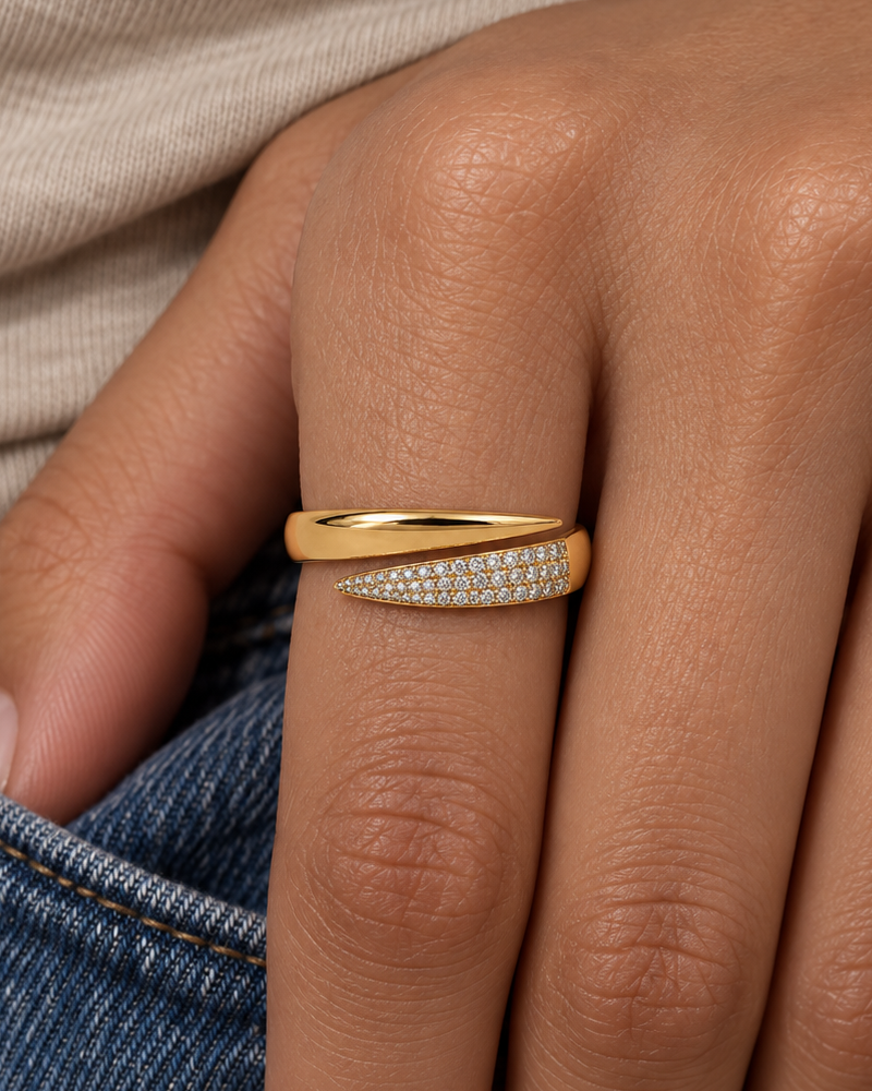 Oval Panel Ring — Close hand